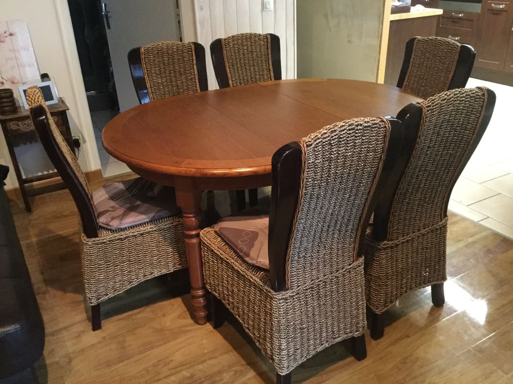 Table et chaises 325 Saint-R�my (14)