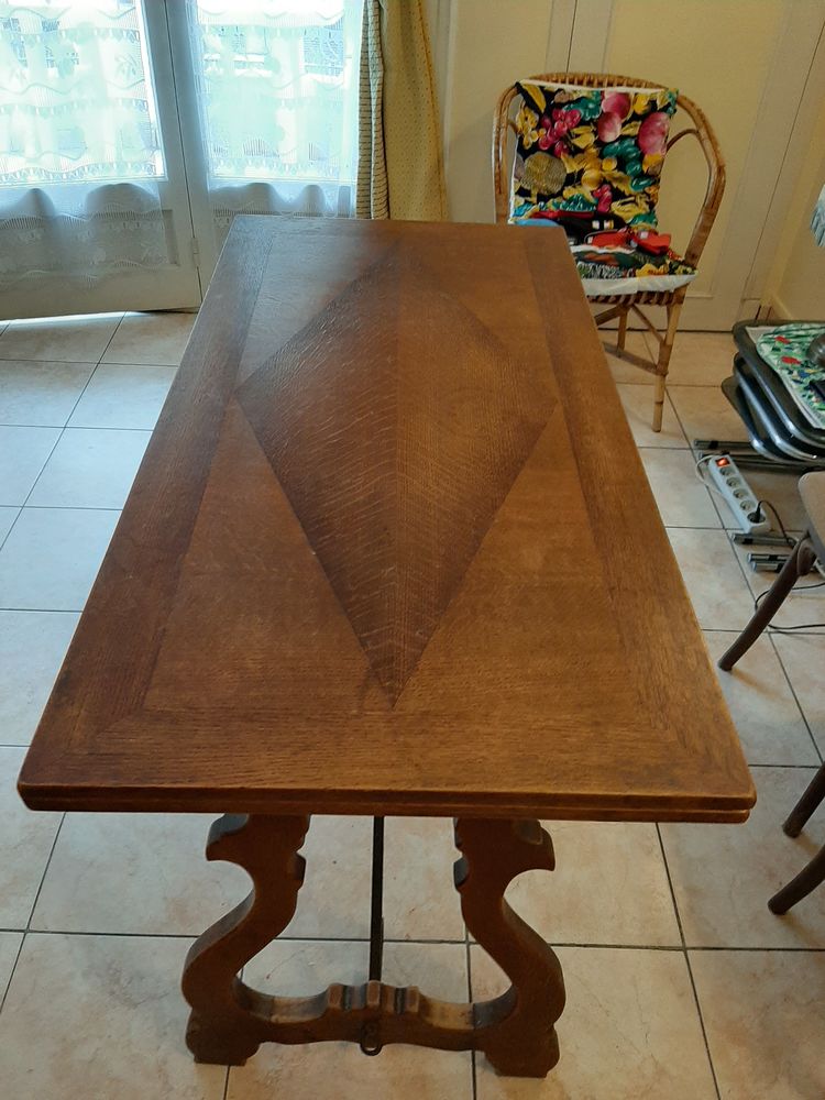 TABLE ET 4 CHAISES 300 Cannes (06)