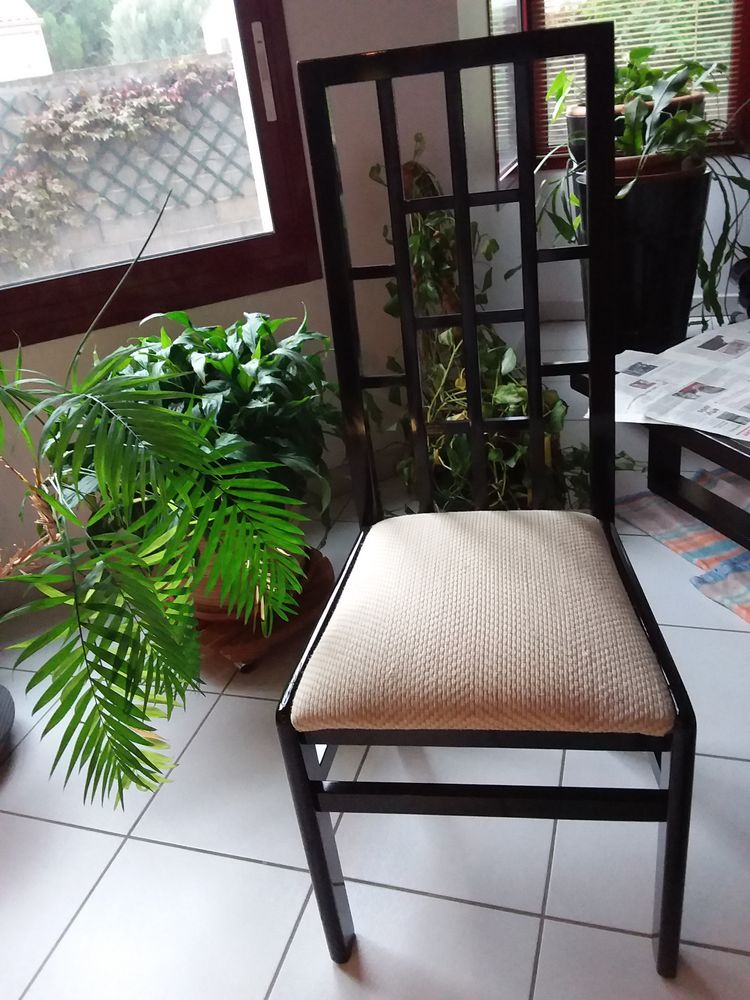 Table et chaises 200 Cessenon-sur-Orb (34)