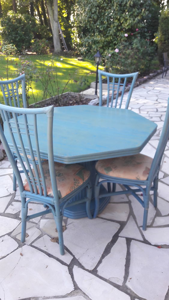 Table et chaises 150 Goderville (76)