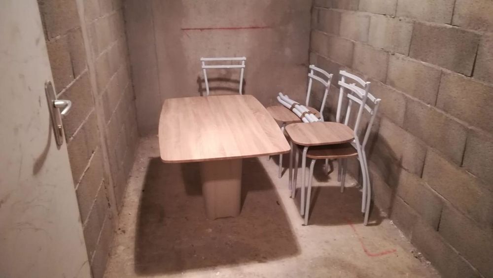 table et 4 chaises 100 Perpignan (66)