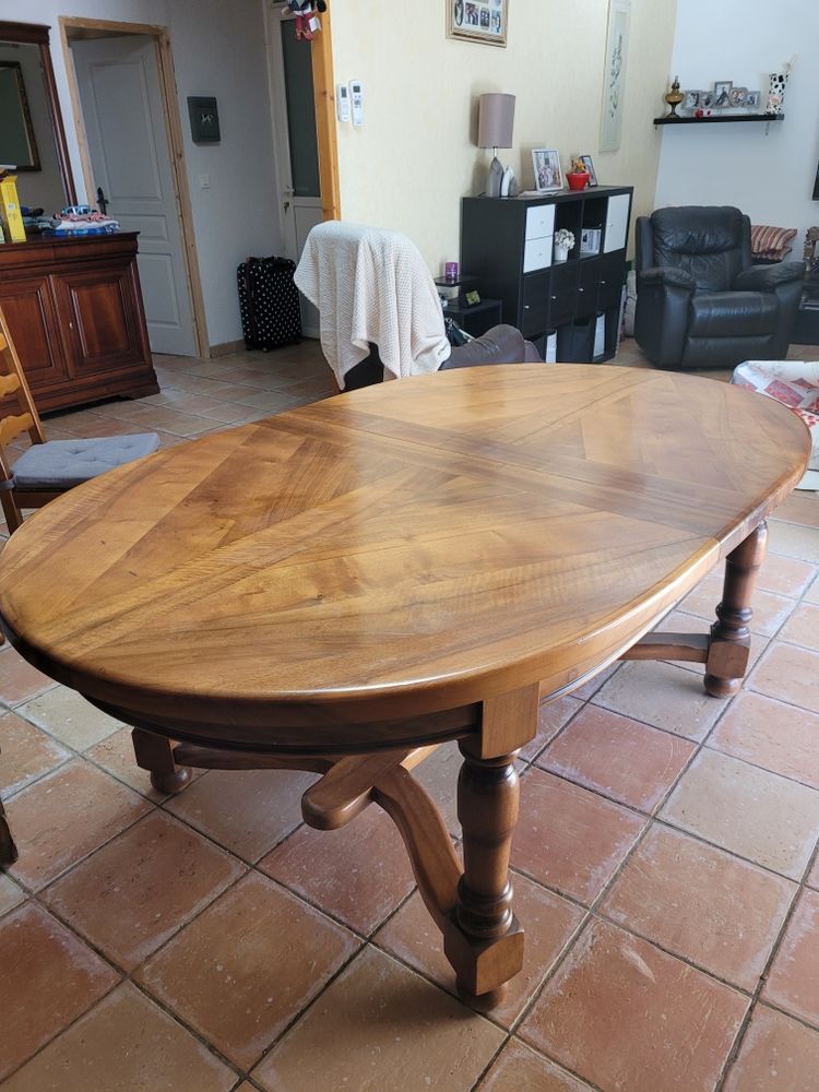 table  chaises 200 Colombiers (34)