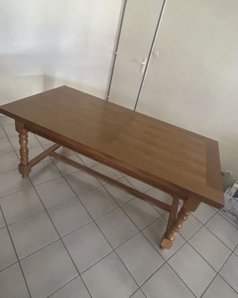 Table et 6 chaises 50 B�ziers (34)