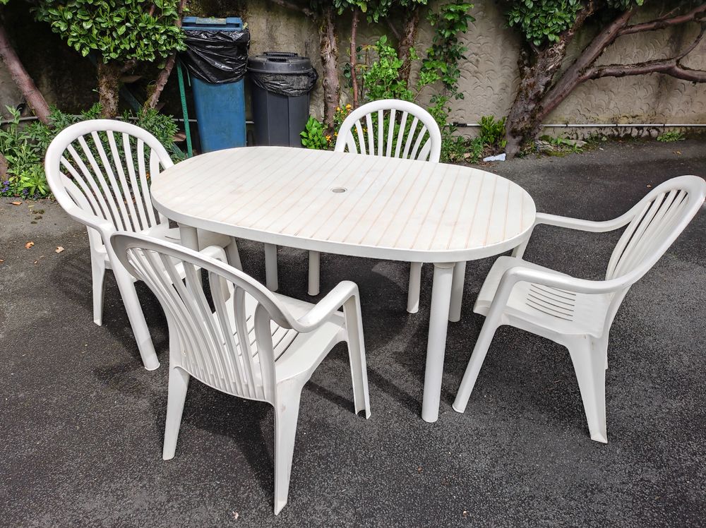 TABLE + 4 CHAISES 25 Aubin (12)