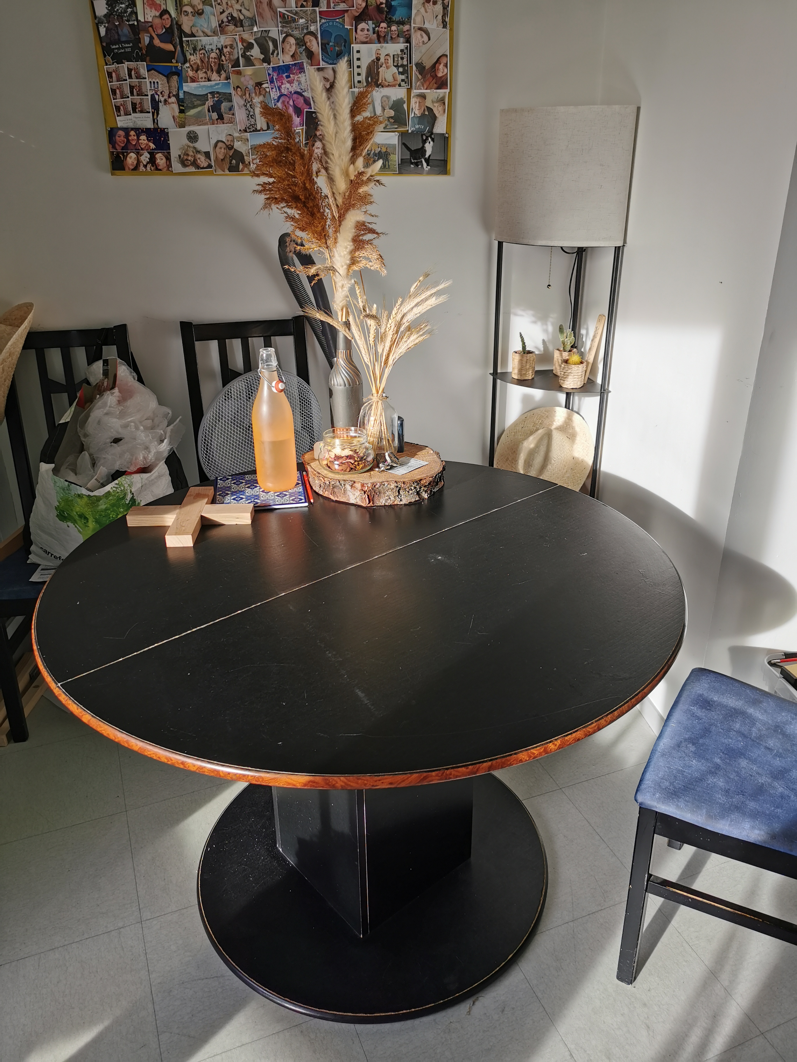 Table+ chaises 10 Francheville (69)