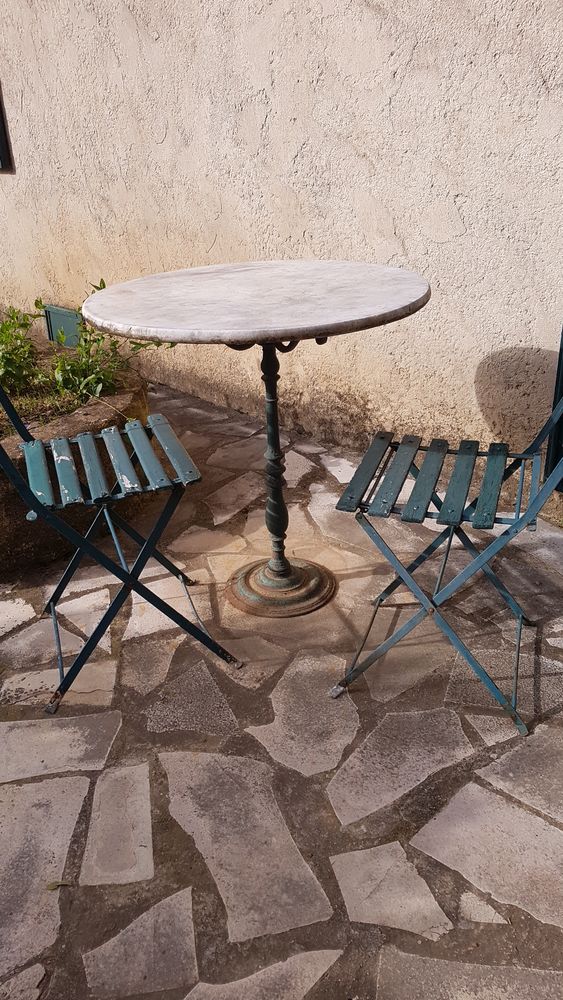 Table bar + 2 chaises 80 Brignoles (83)