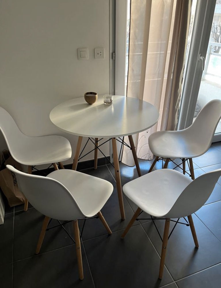 Table + chaises 120 Nice (06)