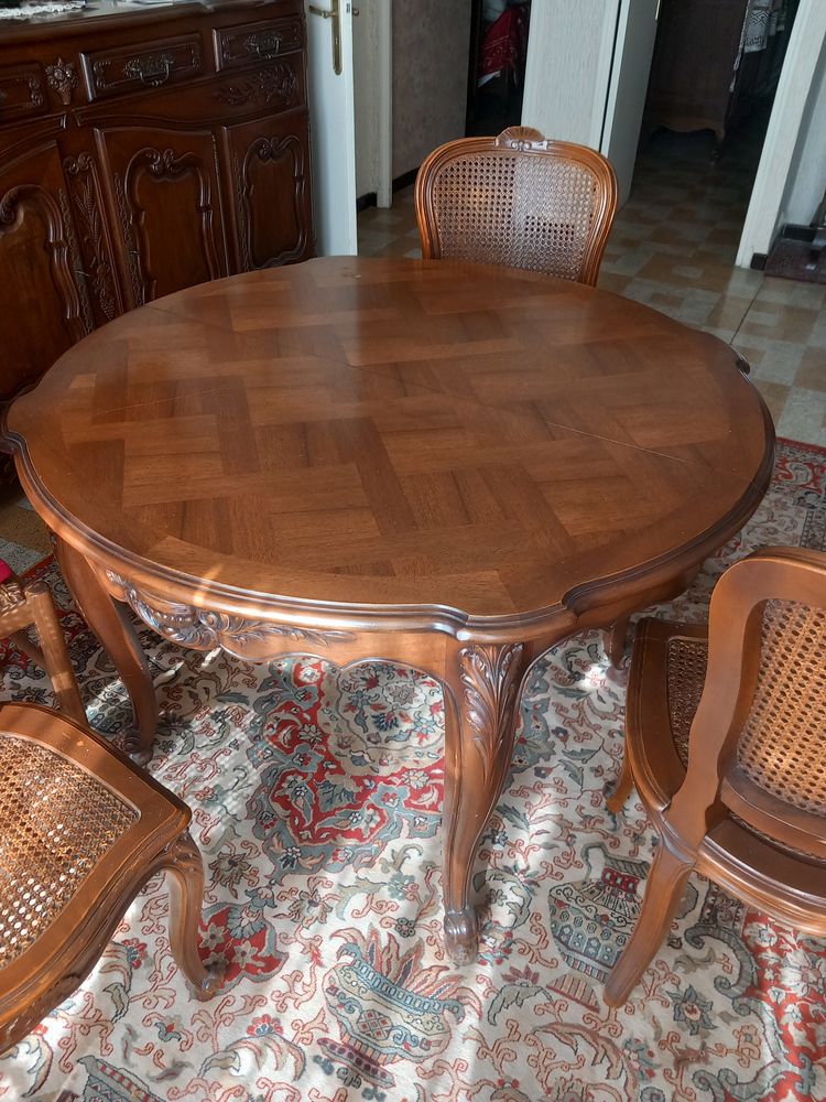 Table et chaises 0 Marseille 12 (13)