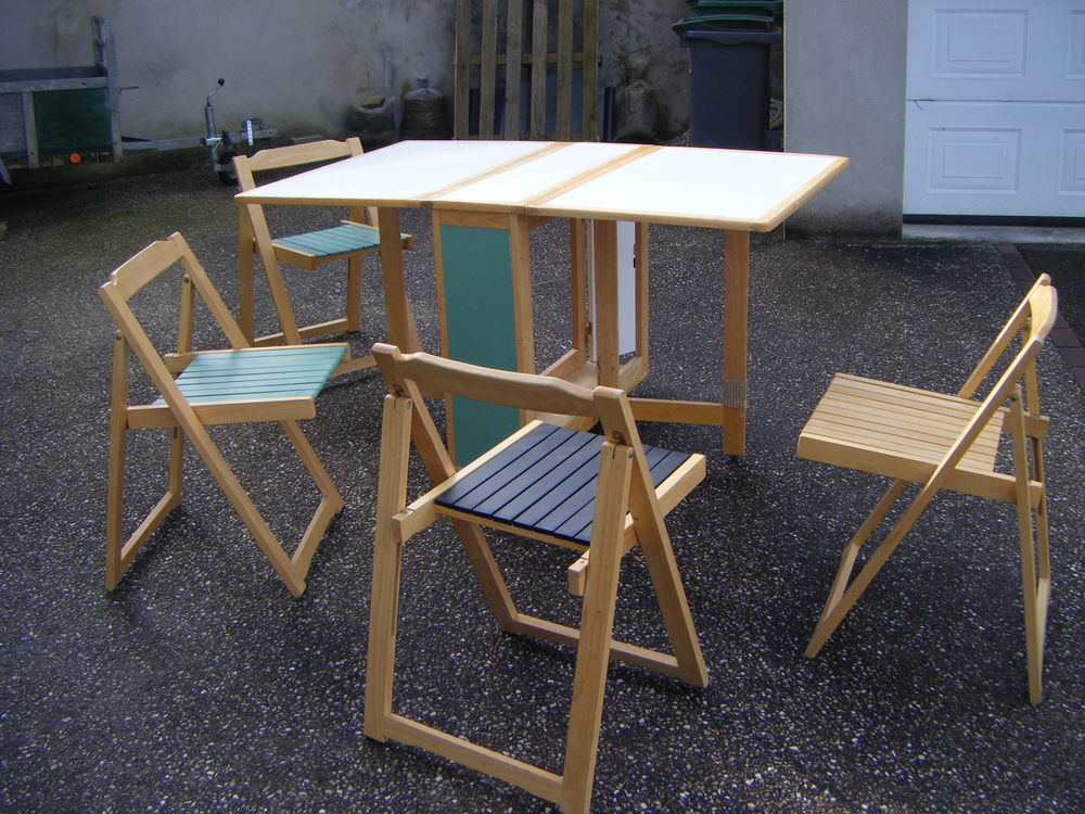 table et chaises 200 Contrex�ville (88)