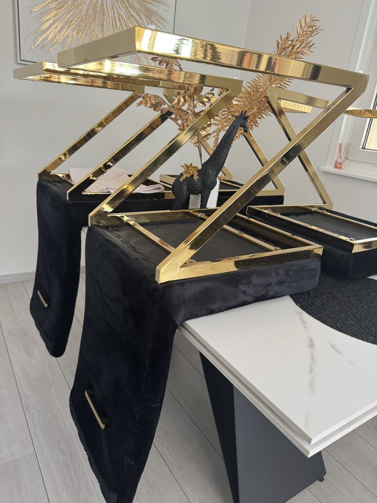 Table et 4 chaises 900 Morteau (25)