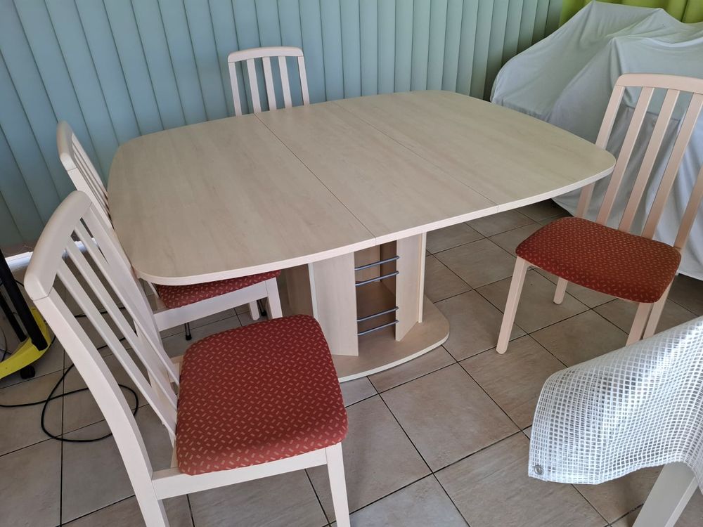 table +4 chaises 150 Bages (66)