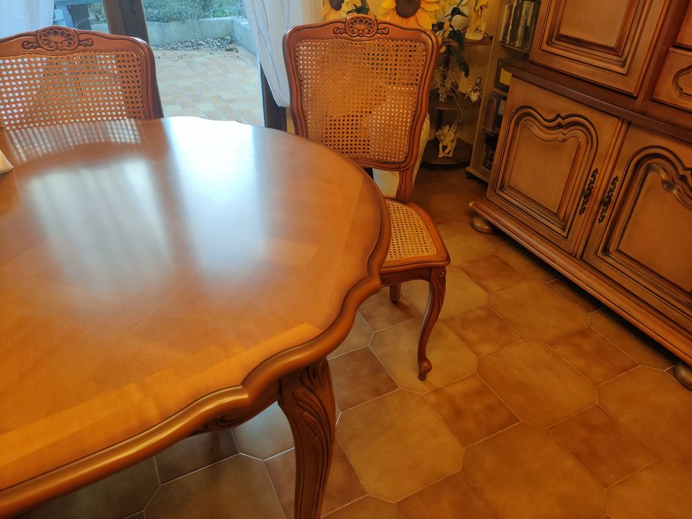 Table et 6 chaises  250 Agde (34)