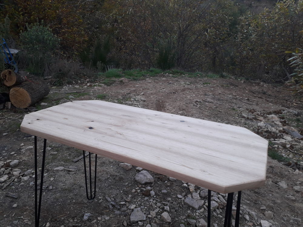 table en Ch�taigner 380 B�darieux (34)