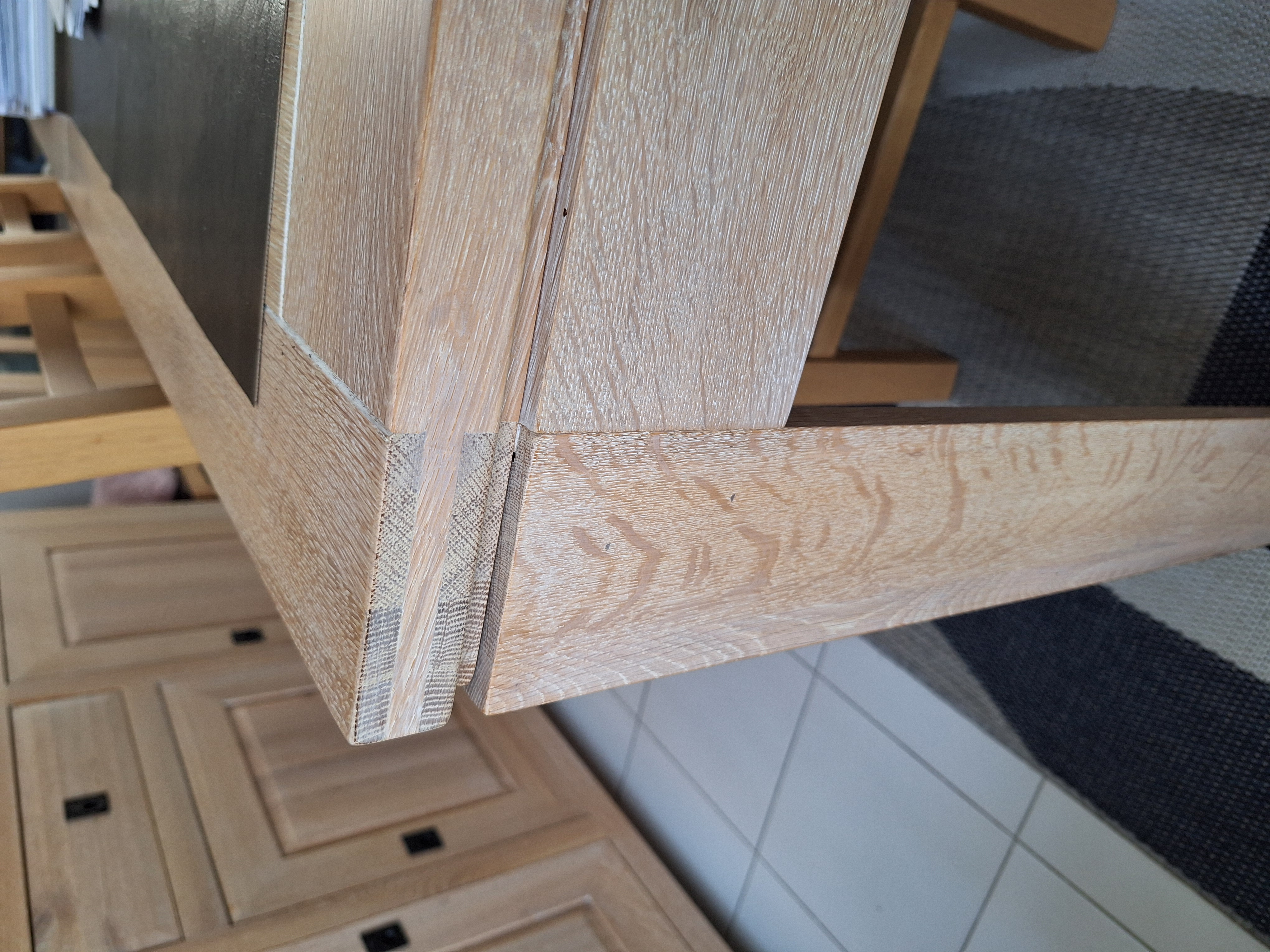 table en ch�ne blanchi 645 Bourges (18)