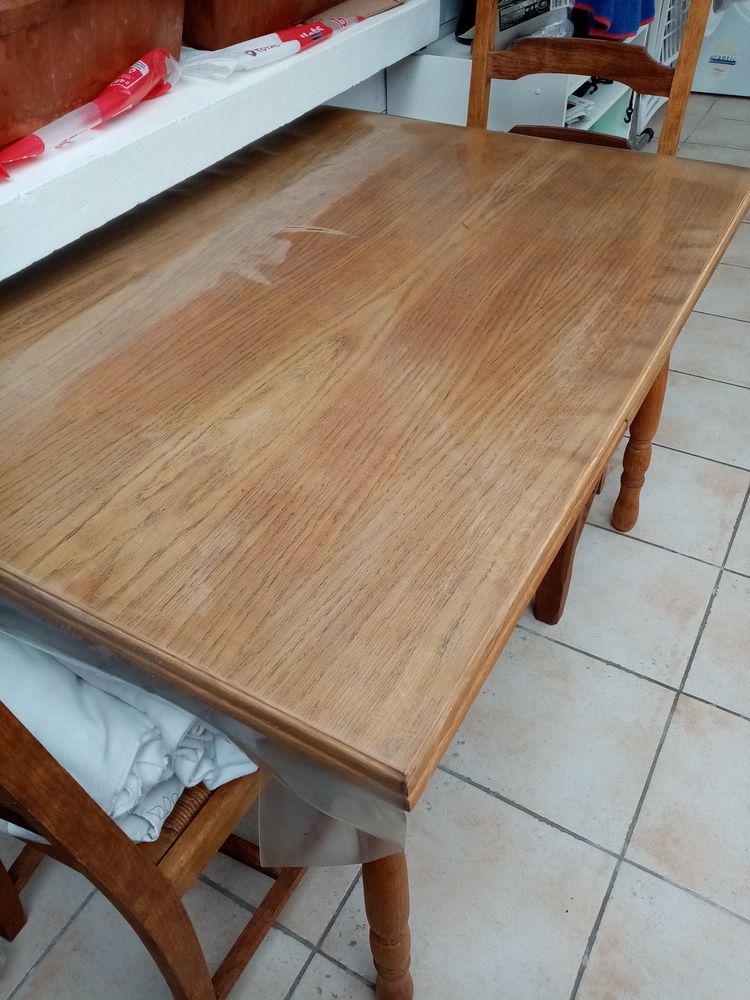 table chene  bonne etat 0 Vittefleur (76)