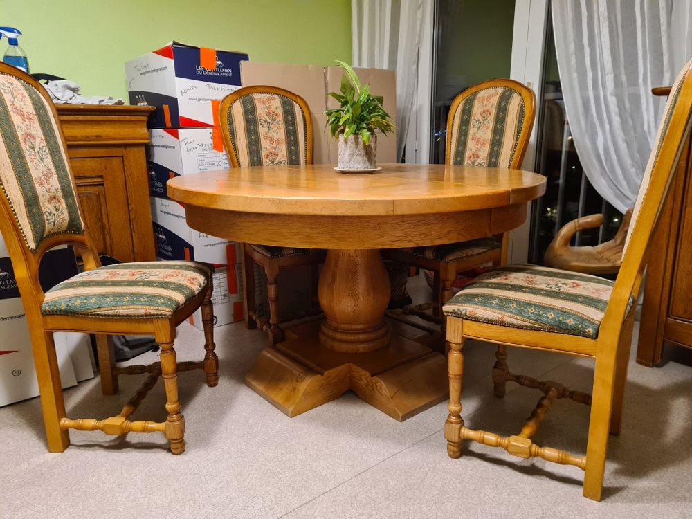 Table en ch�ne et 4 chaises 580 Reims (51)