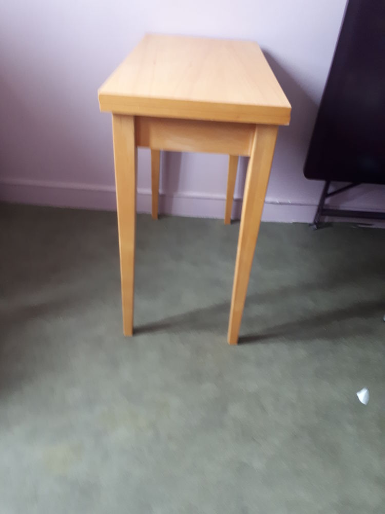 TABLE EN CH�NE CLAIRE 30 Drancy (93)