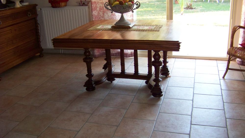 table en ch�ne Henri ii 70 Lamonzie-Saint-Martin (24)