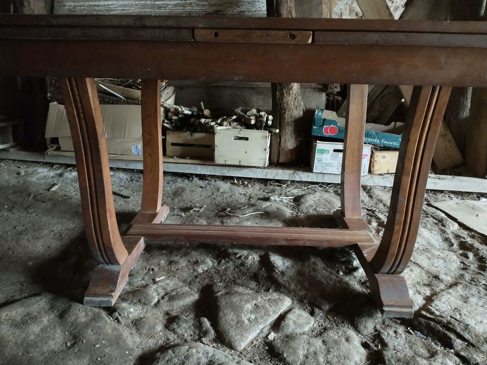 Table en ch�ne massif 60 Nouic (87)