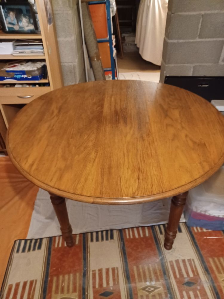  table en chene massif diametre 110 cm 110 Poulx (30)