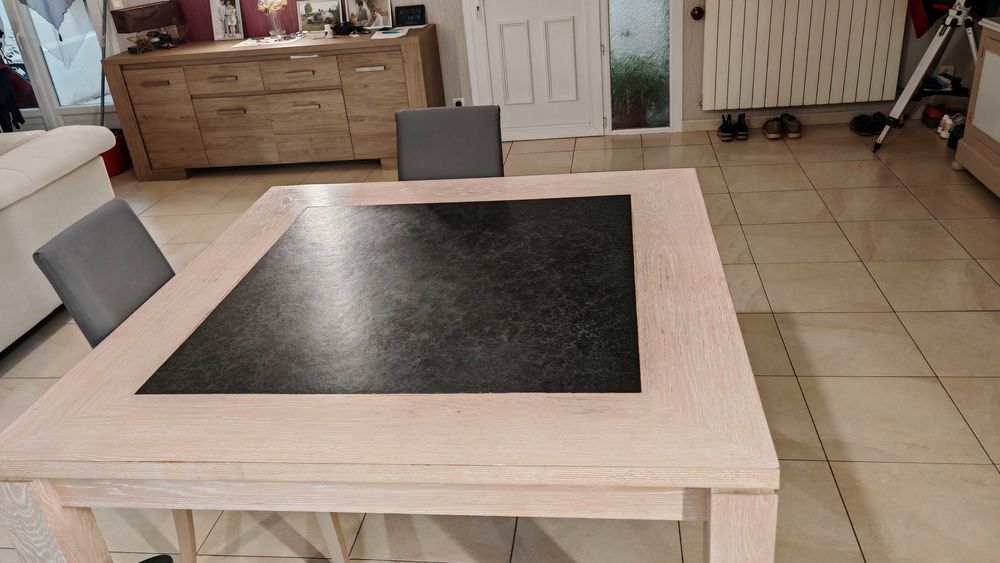table en ch�ne massif 250 Marmande (47)