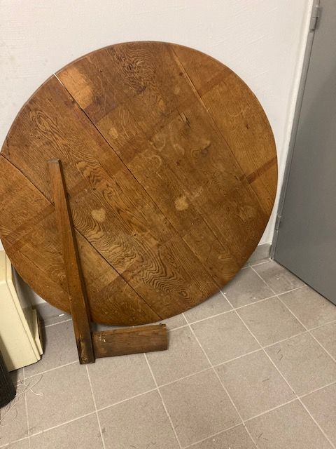 table ch�ne ronde 70 Nancy (54)