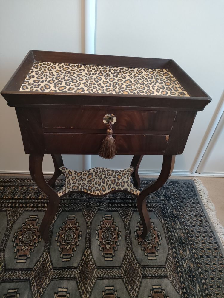 Table de chevet ancienne relook�e 20 Mantes-la-Jolie (78)