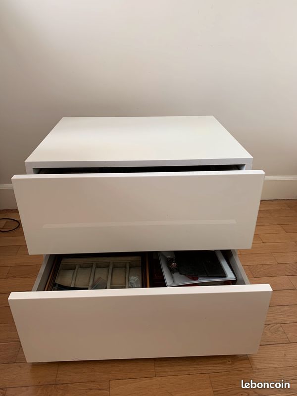 Table de chevet blanc laqu� 80 Paris (75)