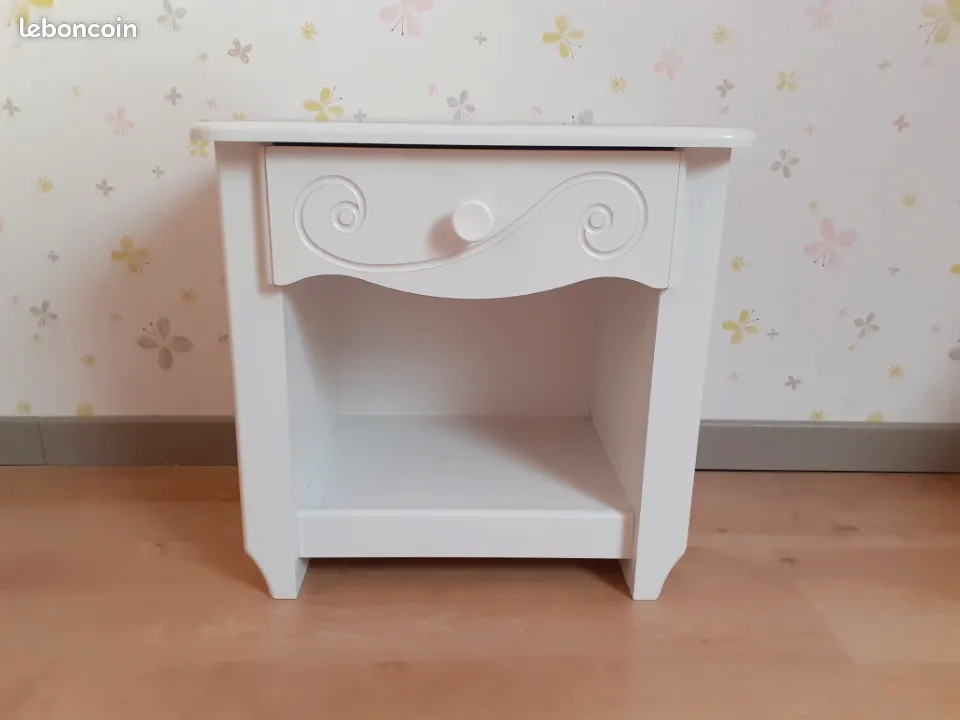 Table de chevet blanc 35 Haillicourt (62)