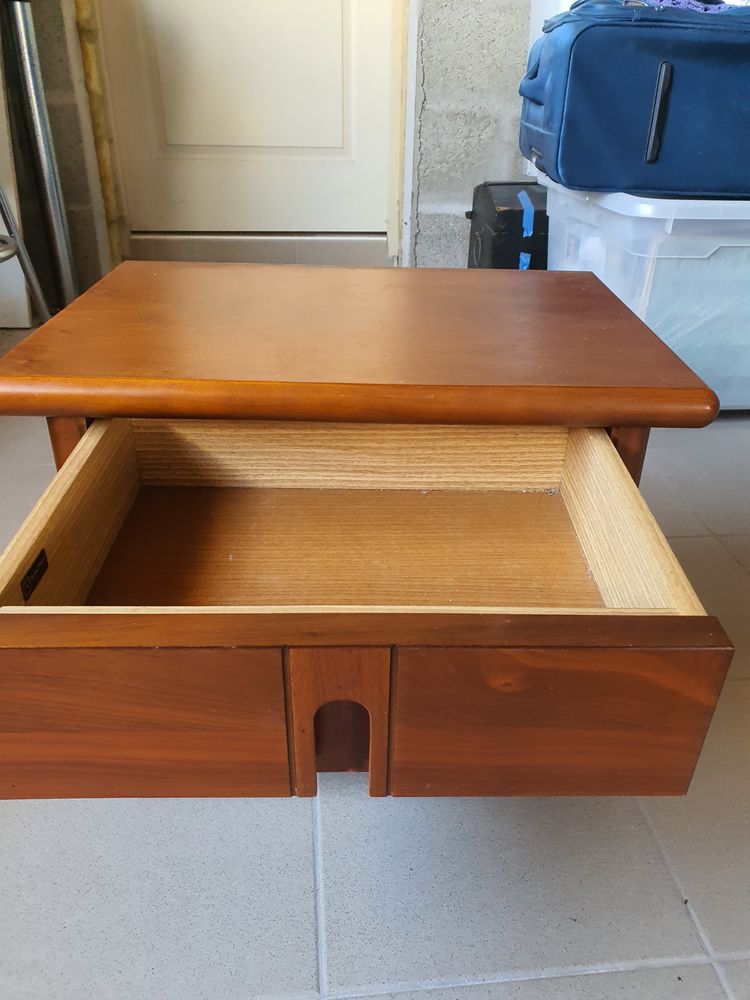 Table de chevet bois massif 23 Saint-Mars-de-Coutais (44)