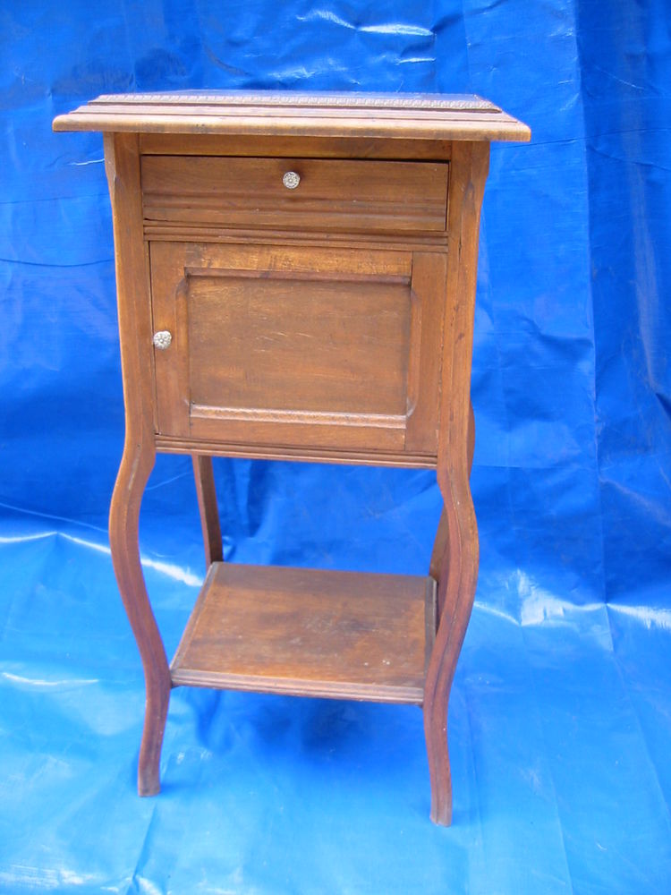 Table de Chevet en Bois Vintage 60 Saint-Maximin (60)