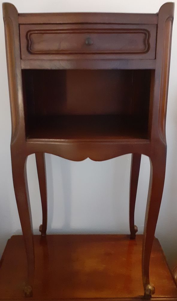 Table de Chevet bois 150� 150 Blanquefort (33)