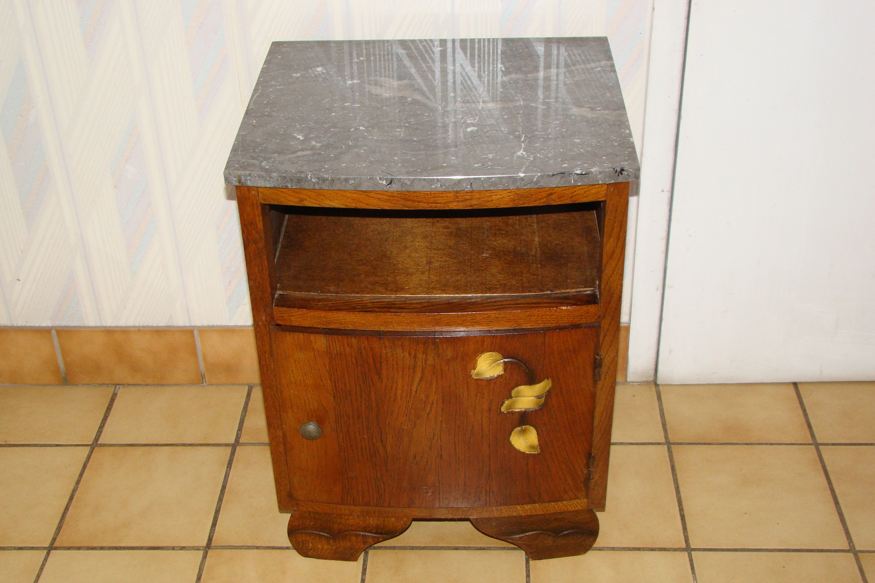 Table de chevet en ch�ne massif  - Art d�co 100 Gargenville (78)