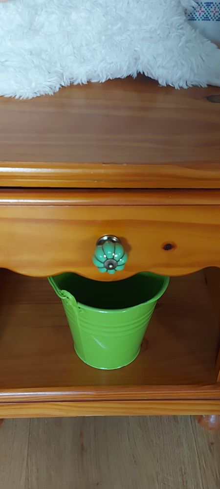 Table de chevet par deux 60 Le Noyer (05)