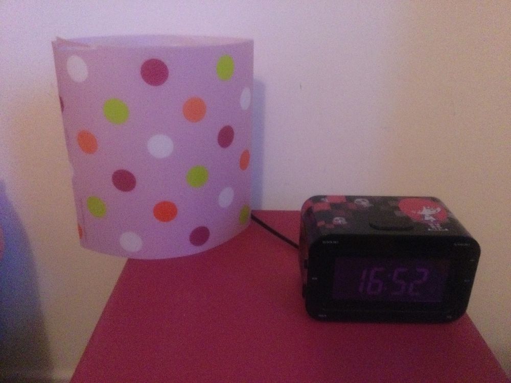 Table de chevet enfant/radio r�veil/lampe de chevet 30 Rochecorbon (37)