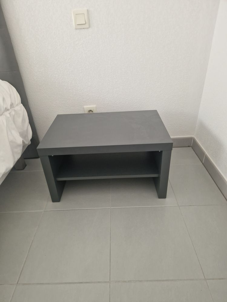 TABLE CHEVET GRIS  10 Nice (06)