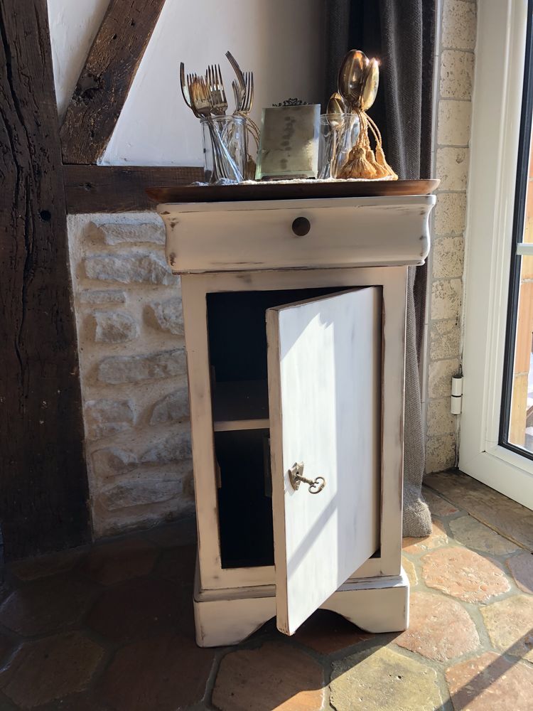 Table de chevet ou meuble d'appoint 80 Houdan (78)