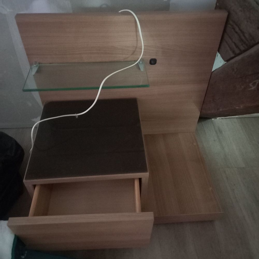 table de chevet moderne 40 Esternay (51)