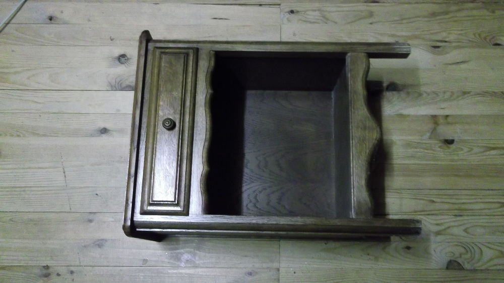 Table de chevet noyer 40 Bilieu (38)