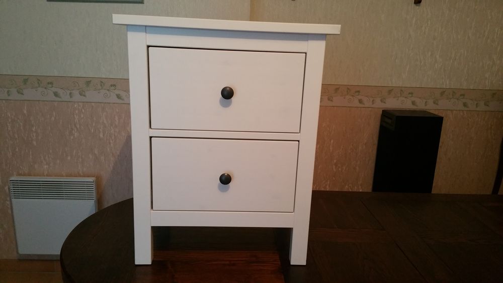 TABLE DE CHEVET 40 Lardy (91)