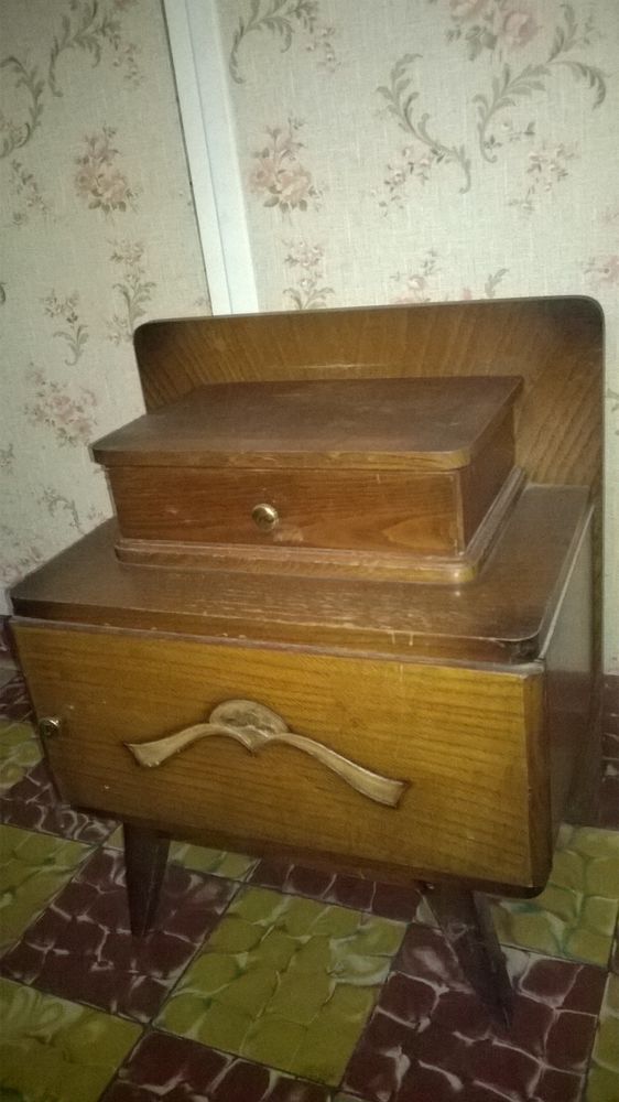 Table de chevet 20 L�zignan-Corbi�res (11)