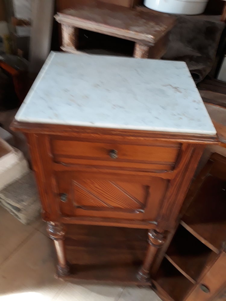 table de chevet 30 Poligny (05)