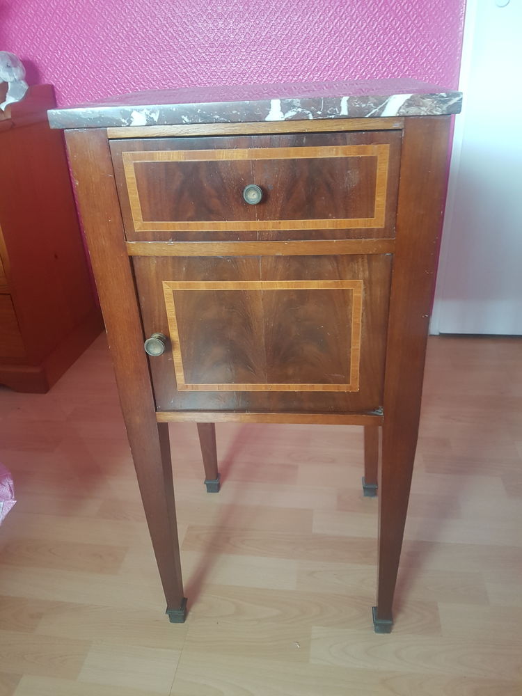 table de chevet 50 Haubourdin (59)