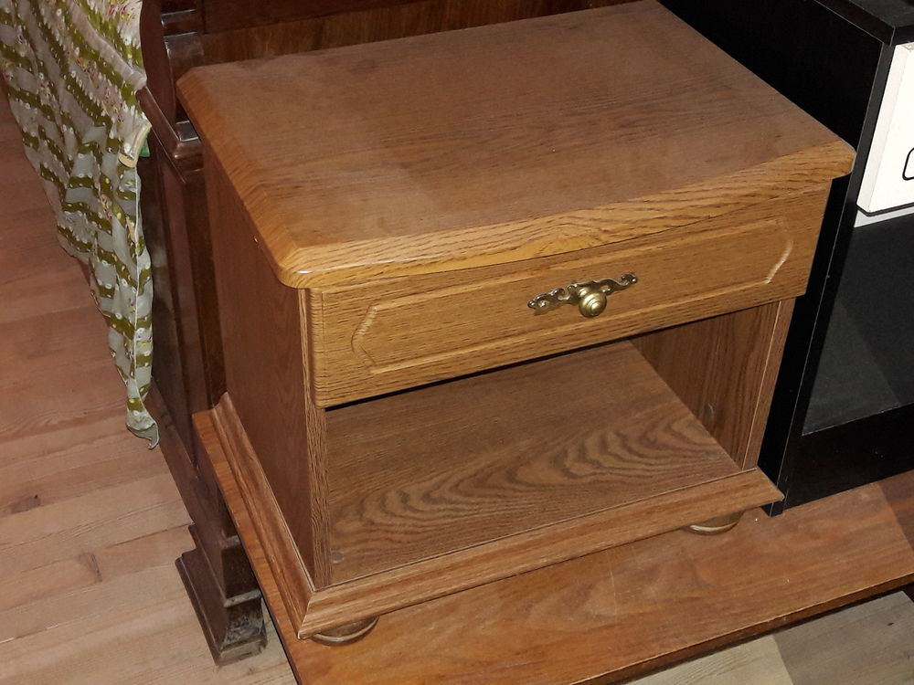 Table de chevet 10 Saint-Marcel-Campes (81)