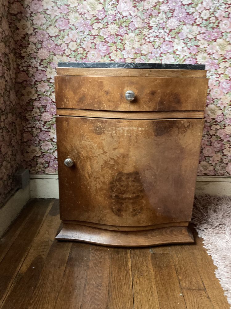 Table de chevet 40 Saint-Hilaire-du-Harcou�t (50)