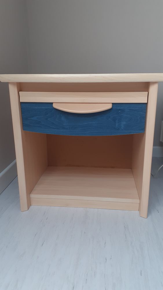 Table de chevet 15 Roche-lez-Beaupr� (25)