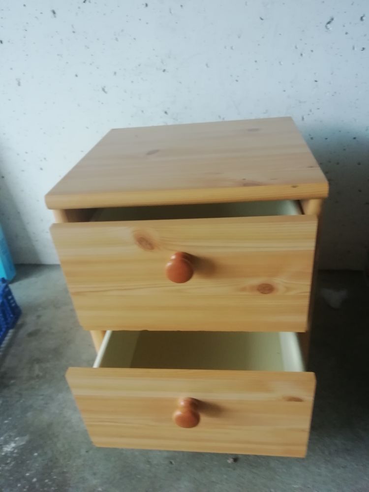 table de chevet 20 Thonon-les-Bains (74)