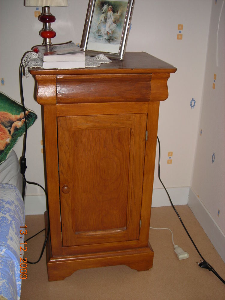 table de chevet 0 Cusset (03)