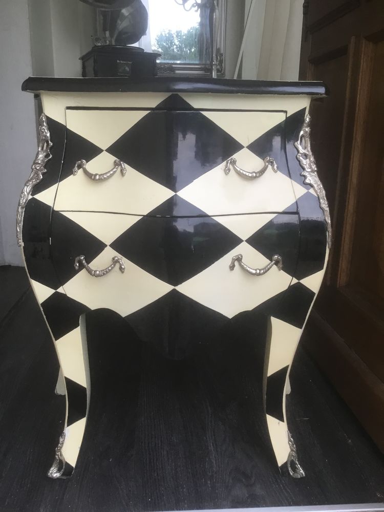 Table de chevet 200 Malakoff (92)