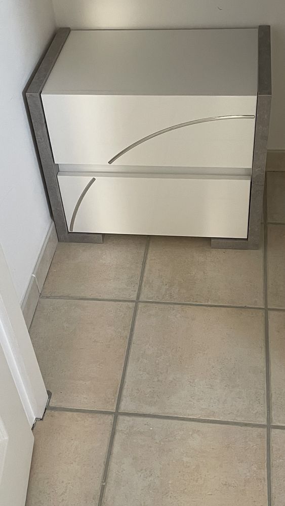 Table de Chevet (2) 150 Le Muy (83)